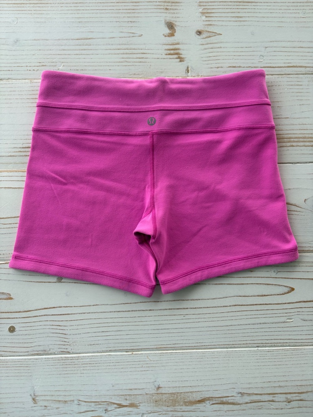 Lululemon Reserve Groove Pink and Black Size 6